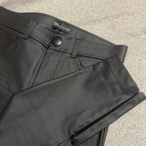 Zara pants with zipper at ankle - Picture 4 of 4